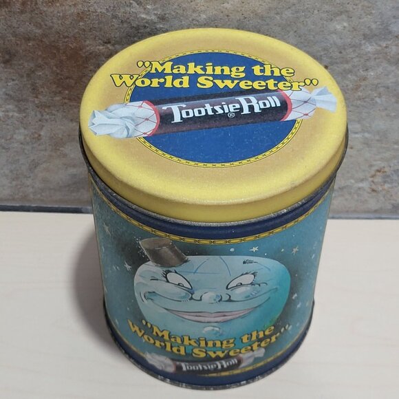 Vintage Tootsie Roll Collectible Tin Smiling Moon Face Making The World Sweeter - Picture 2 of 9